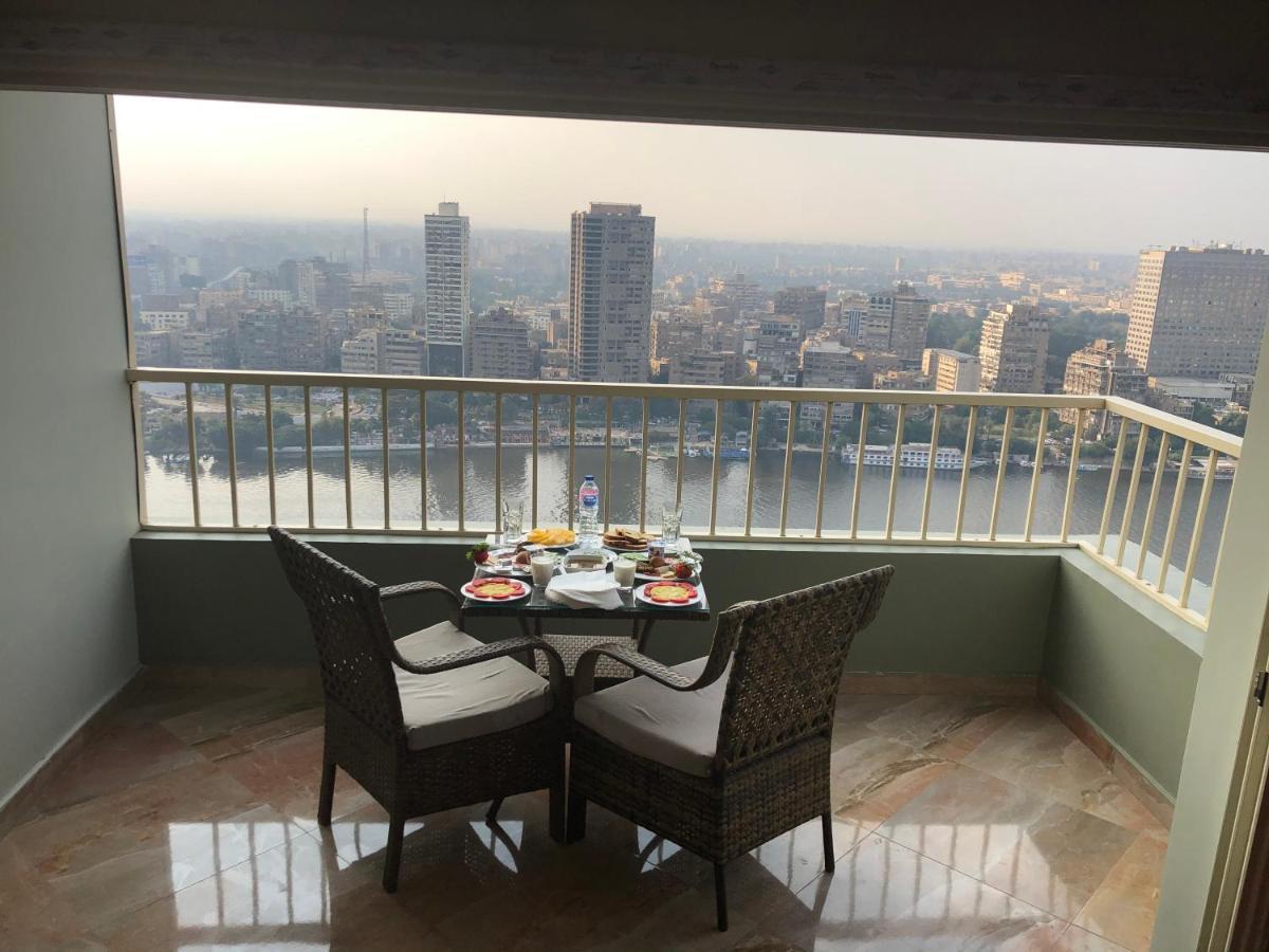 Pyramids Nile Tower Hotel Kairo Eksteriør billede